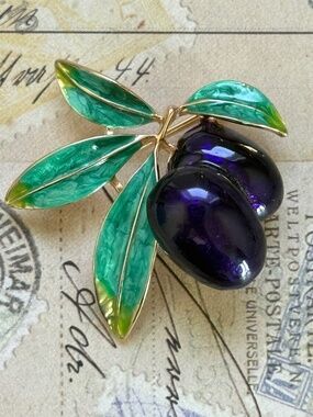 Vintage Style Enamel Olive Brooch & Pendant Metallic